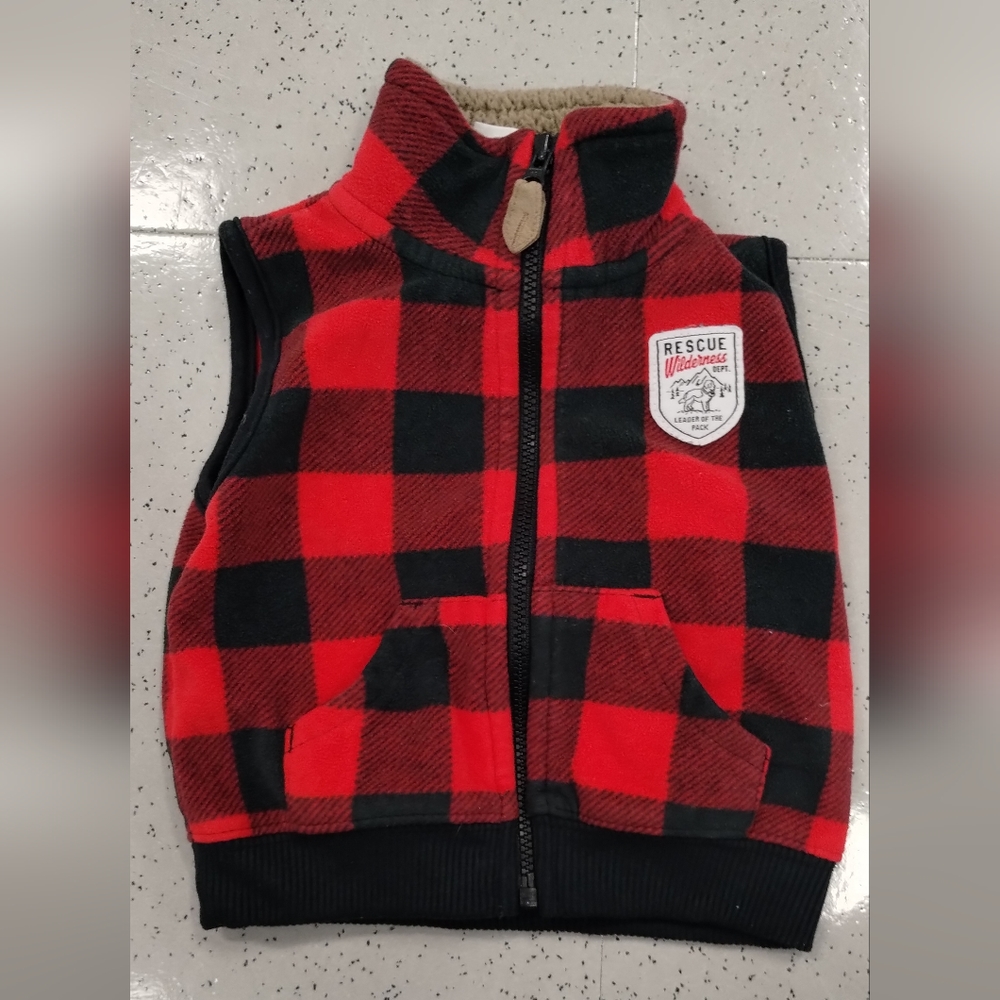 Carterโs Infant Baby Red & Black Buffalo Checkered Plaid Fleece Zip Up Vest 6M - Picture 2 of 10